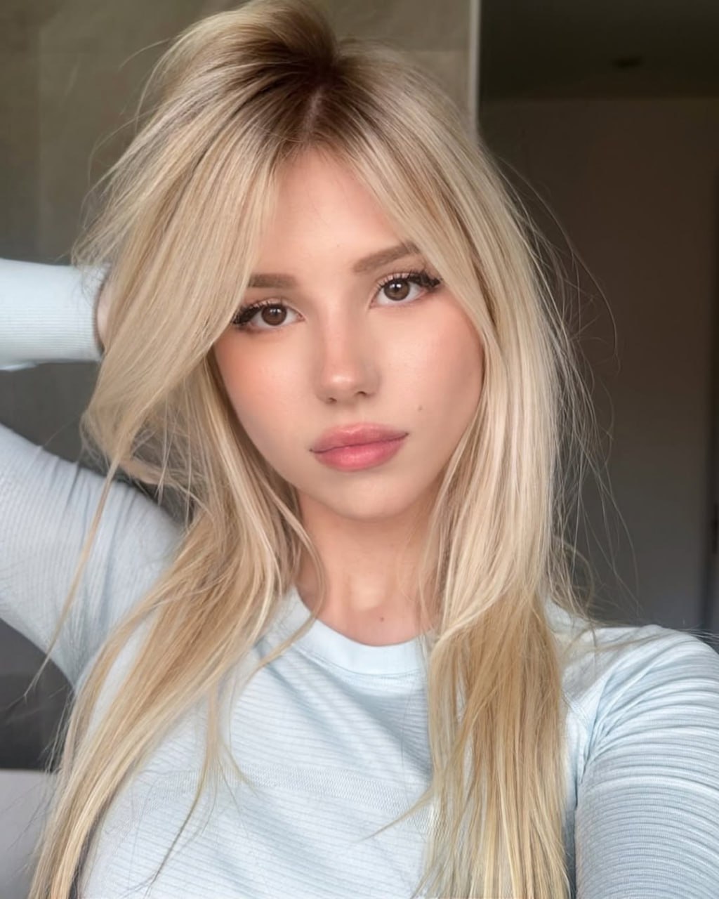 Blonde Babe's Seductive Gaze Blonde Babe's Seductive Gaze