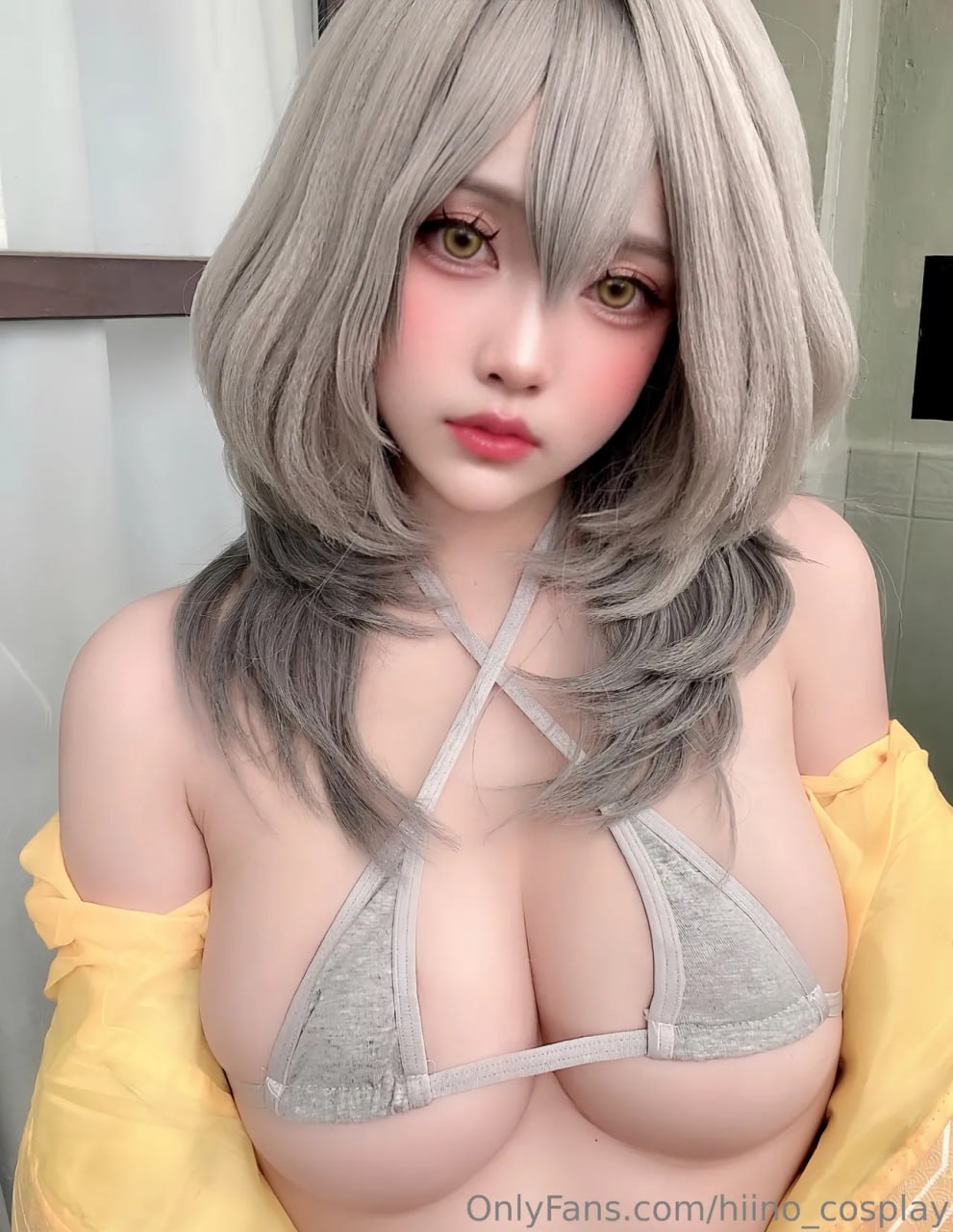 Cosplay Babe with Big Boobs and Sexy Face Alluring Asian Babe Flaunts Busty Cleavage in Tiny Bikini Top